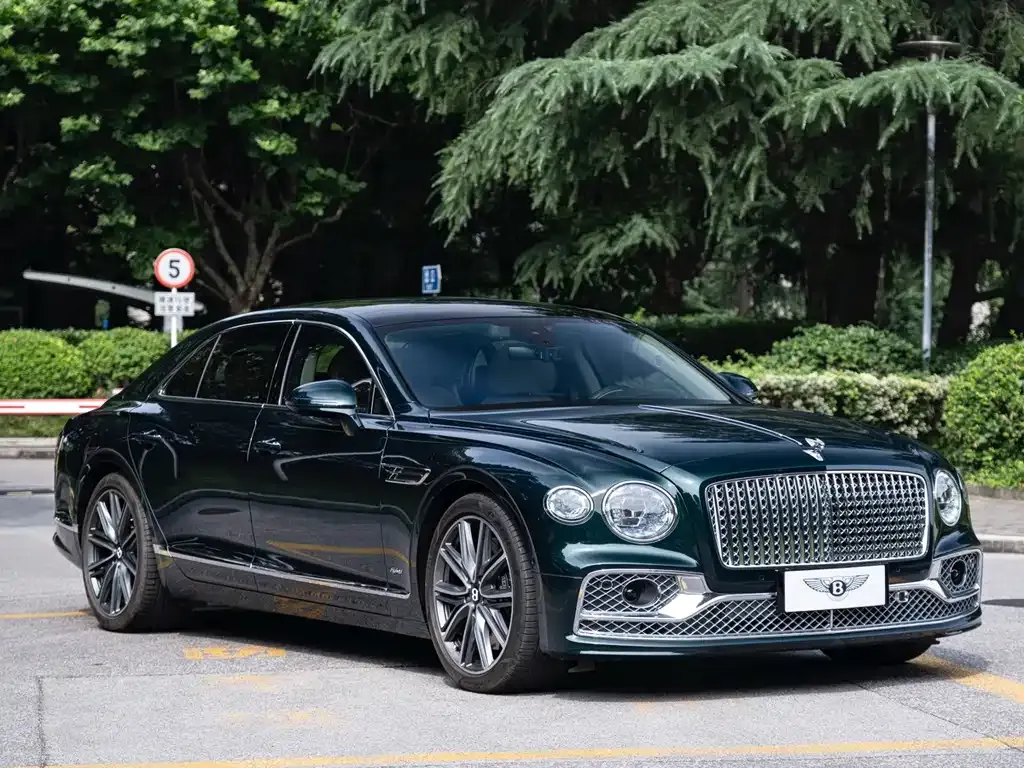 Bentley Flying Spur PHEV — фото 10