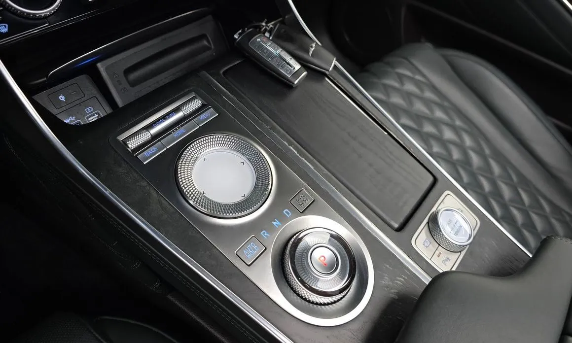 Genesis GV80 — фото 10