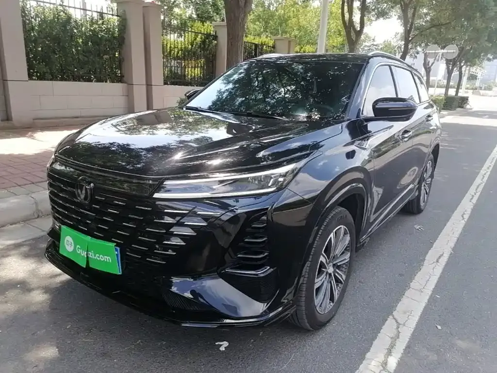 Changan CS75PLUS — фото 1