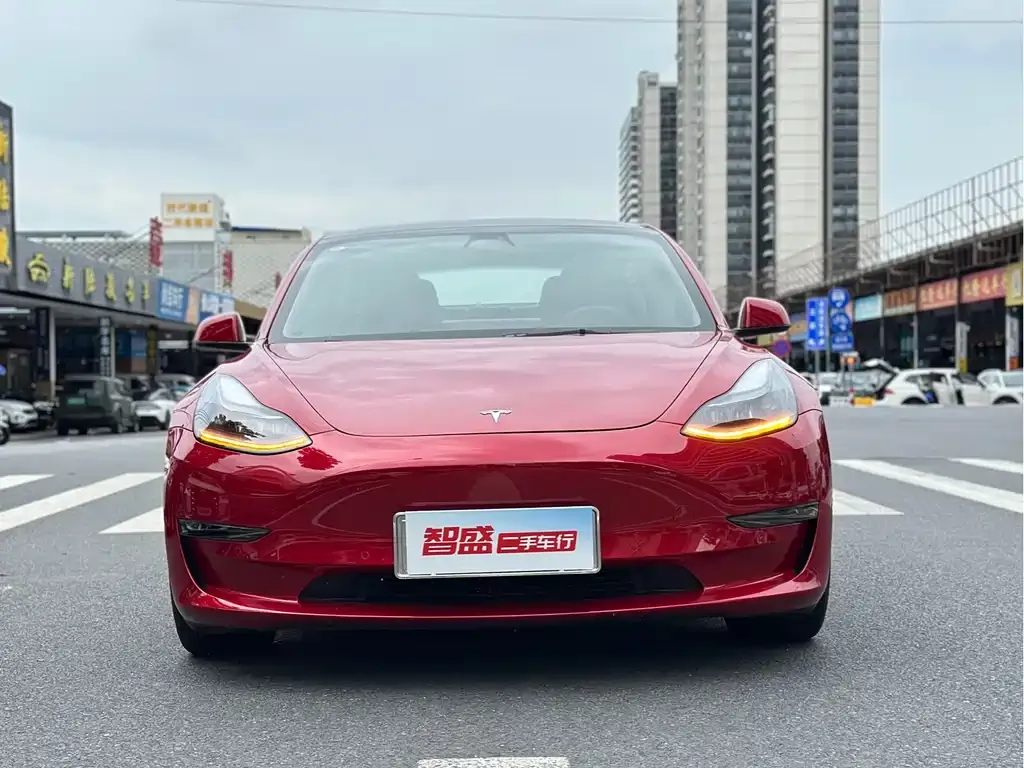 Tesla Model 3 — фото 6