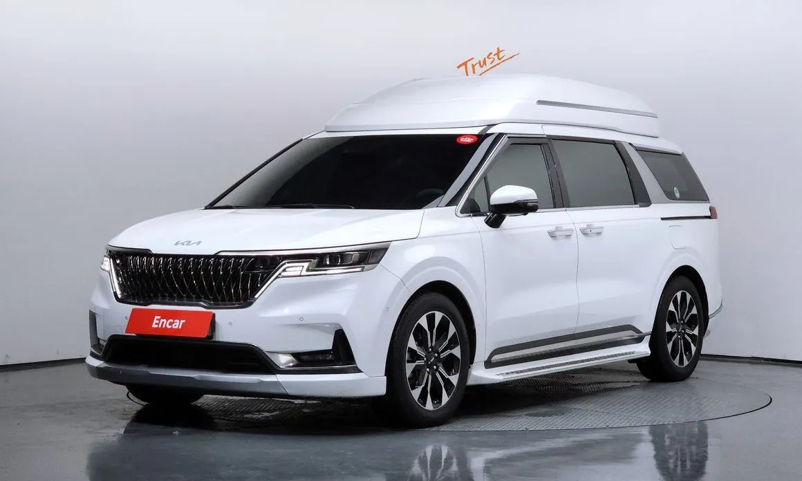 Kia Carnival — фото 1