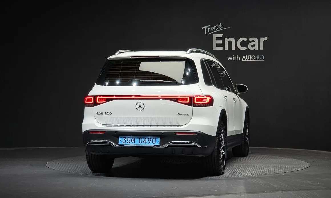 Mercedes-Benz EQB — фото 2