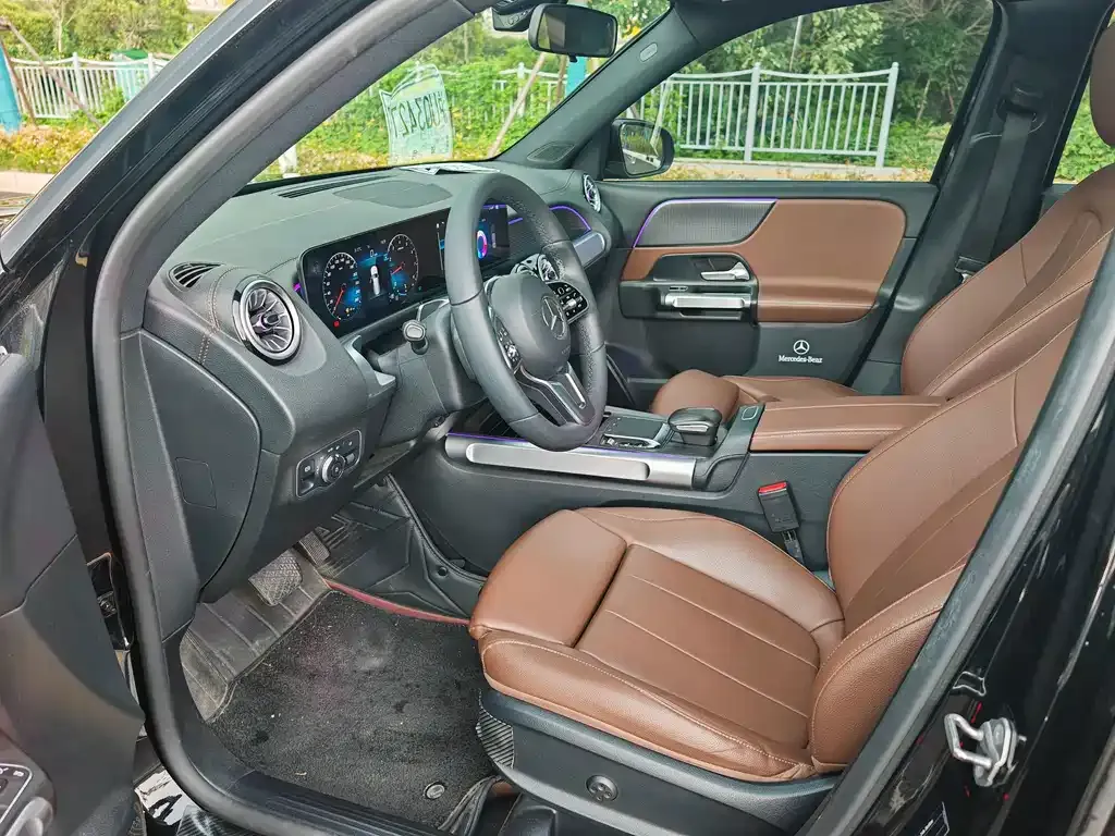 Mercedes-Benz GLB — фото 3