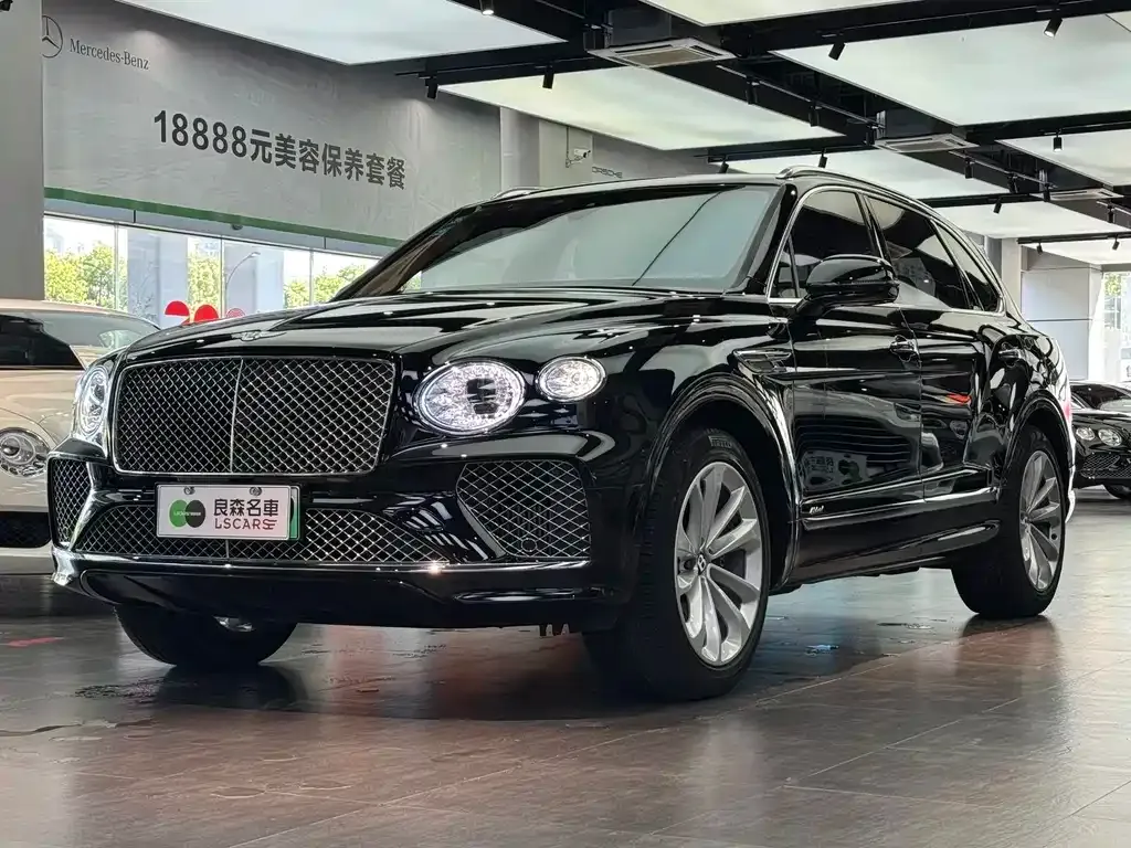 Bentley Bentayga PHEV — фото 1