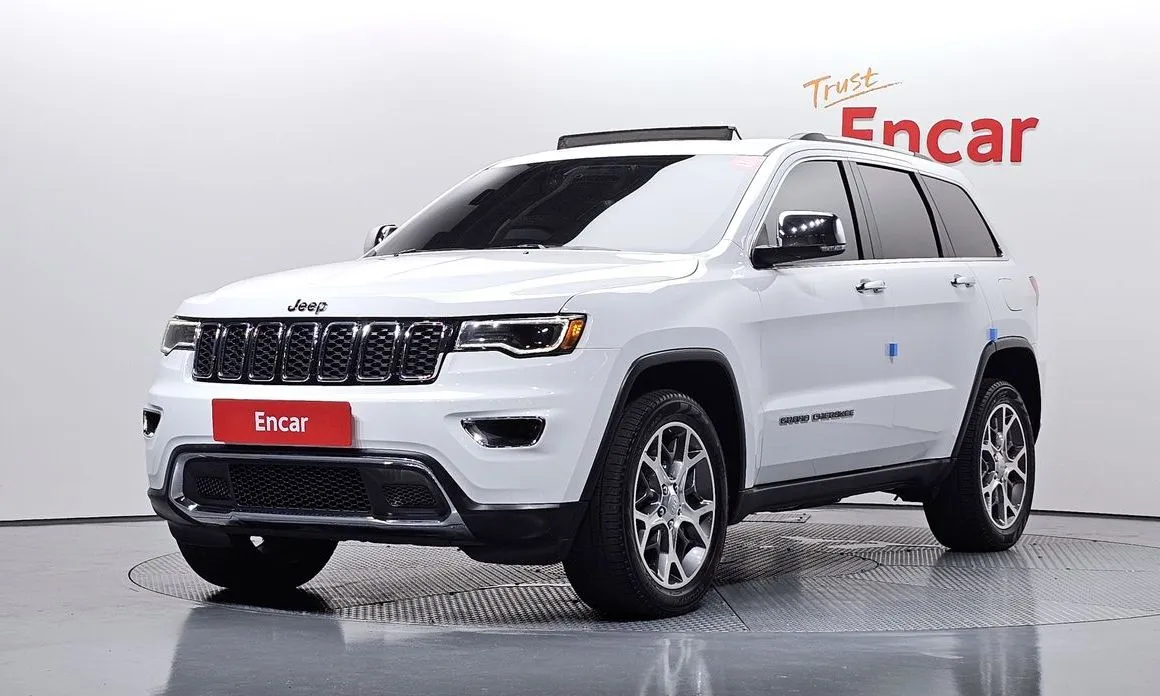 Jeep Cherokee — фото 1