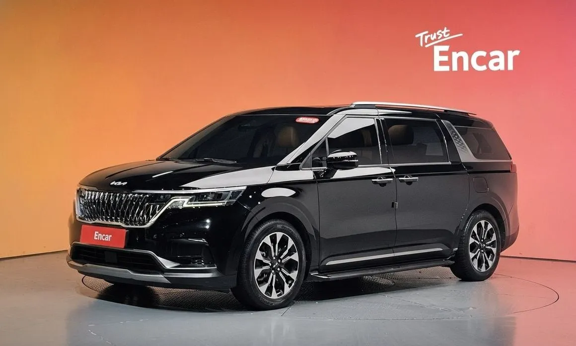 Kia Carnival — фото 1
