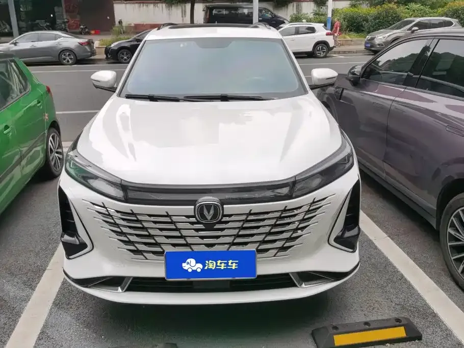 Changan CS75PLUS — фото 3