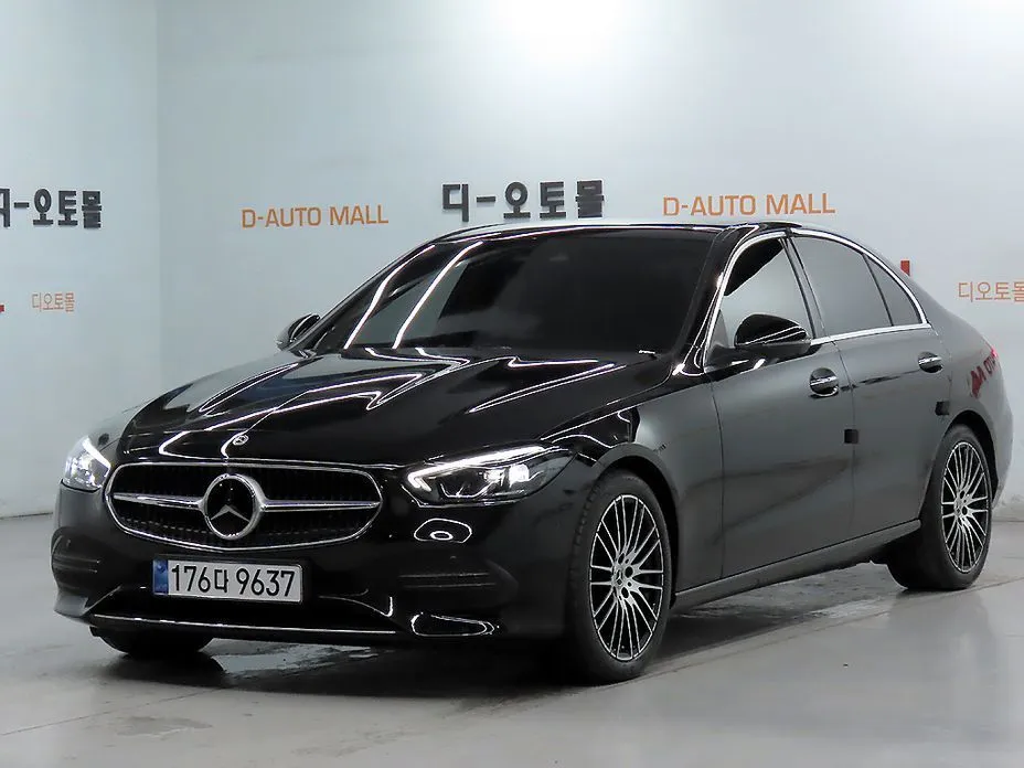 Mercedes-Benz C-Class — фото 1