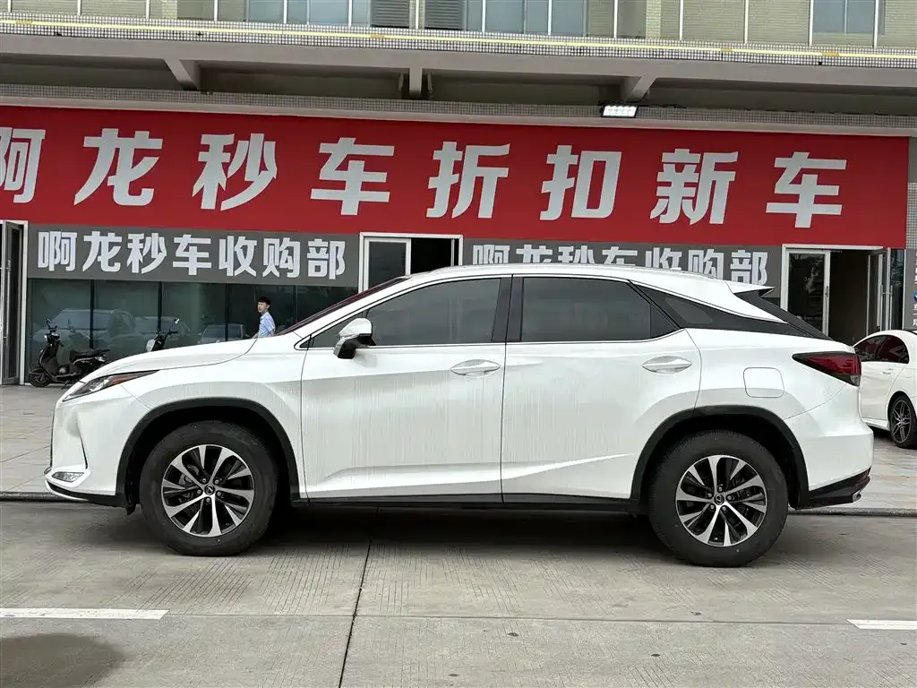 Lexus RX — фото 9