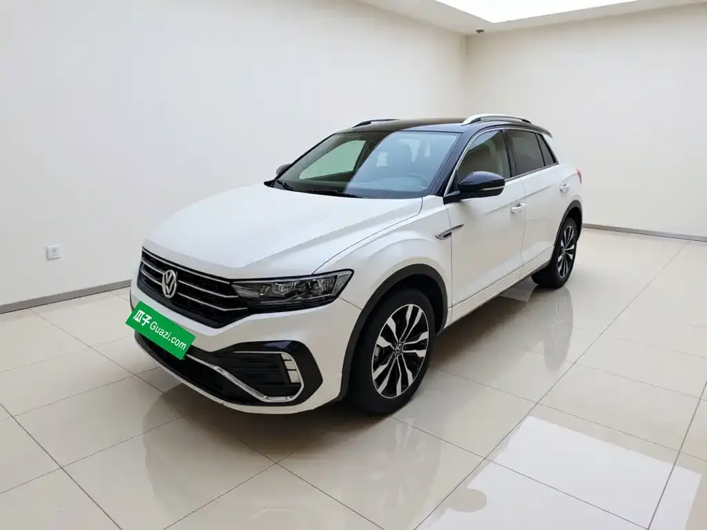 Volkswagen T-Roc — фото 1