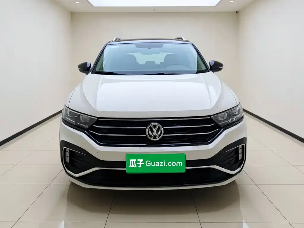 Volkswagen T-Roc — фото 7