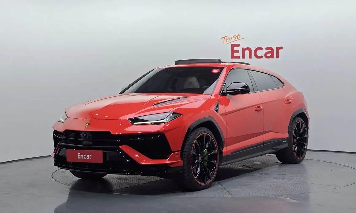 Lamborghini Urus — фото 1