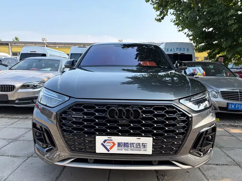 Audi Q5L Sportback — фото 2