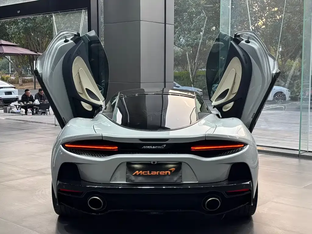 McLaren GT — фото 7