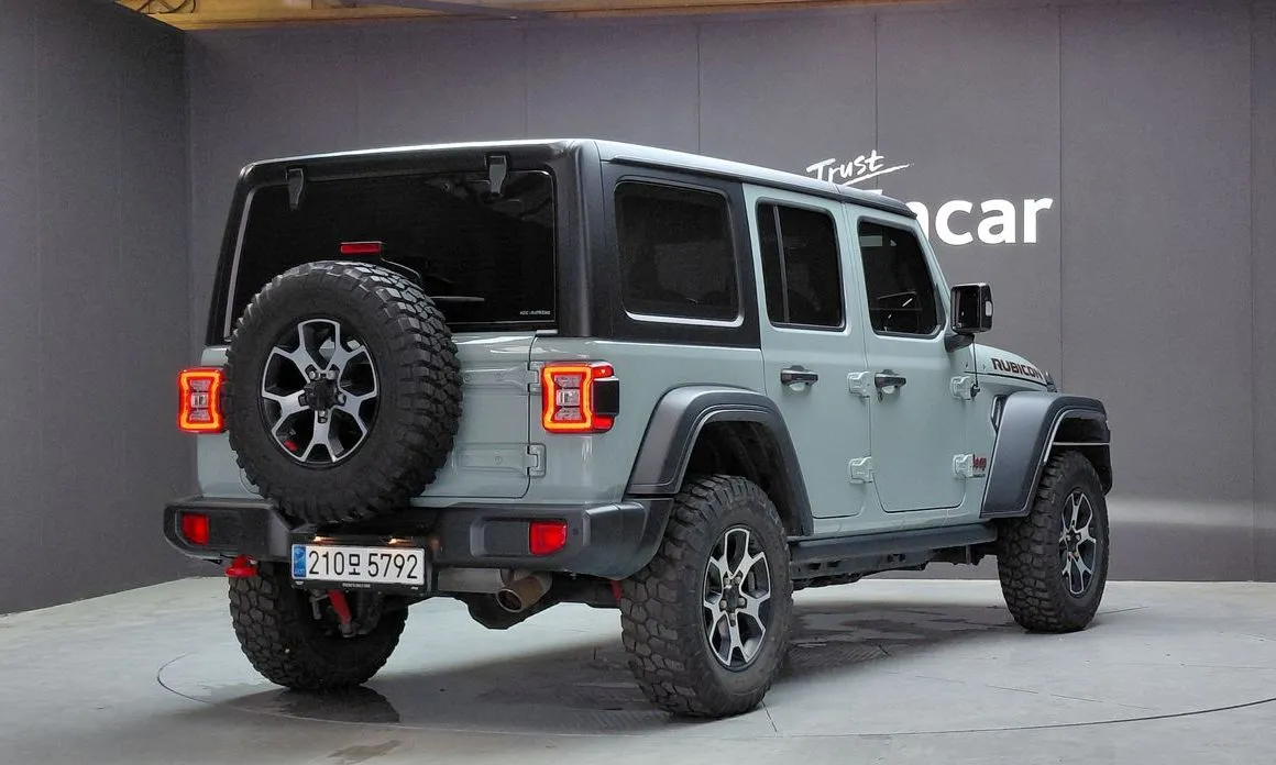 Jeep Wrangler — фото 9