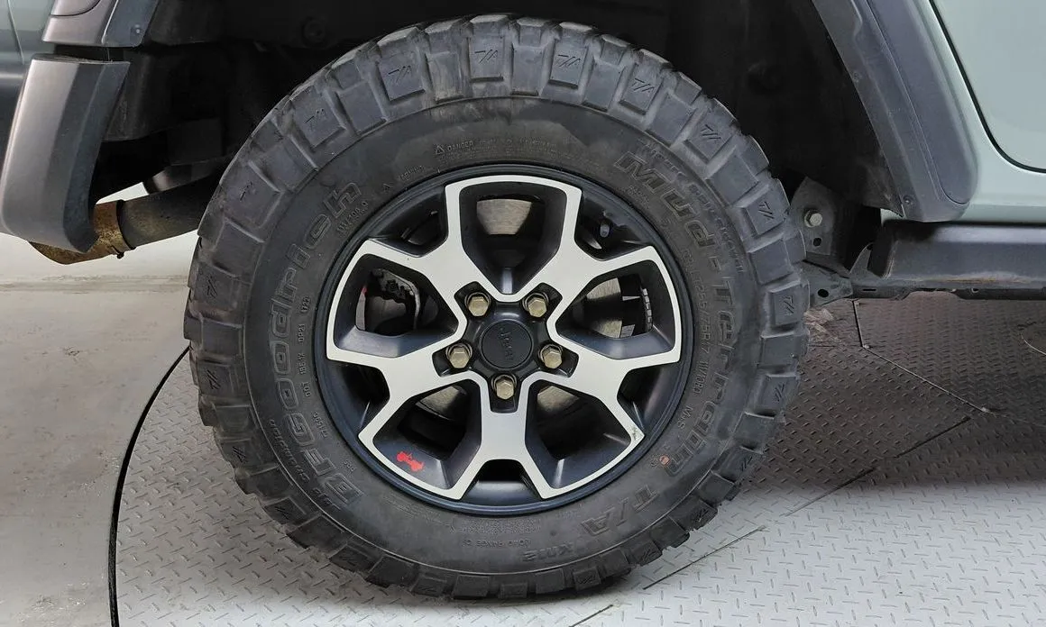 Jeep Wrangler — фото 6