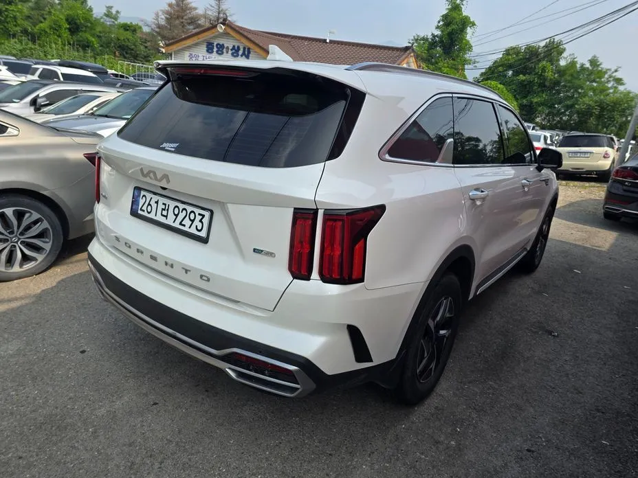 Kia Sorento — фото 4