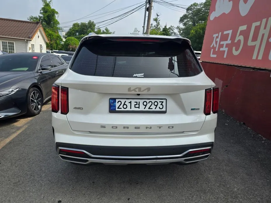 Kia Sorento — фото 7