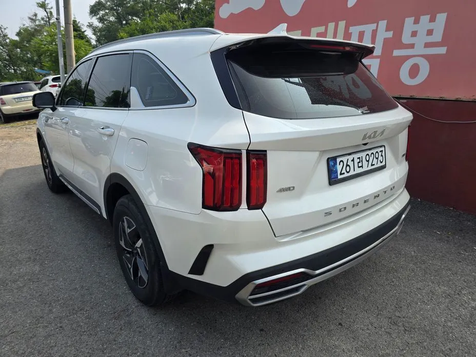 Kia Sorento — фото 6