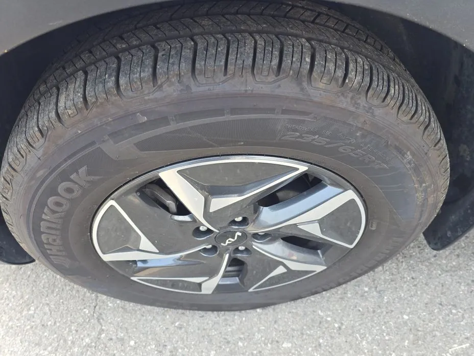 Kia Sorento — фото 9