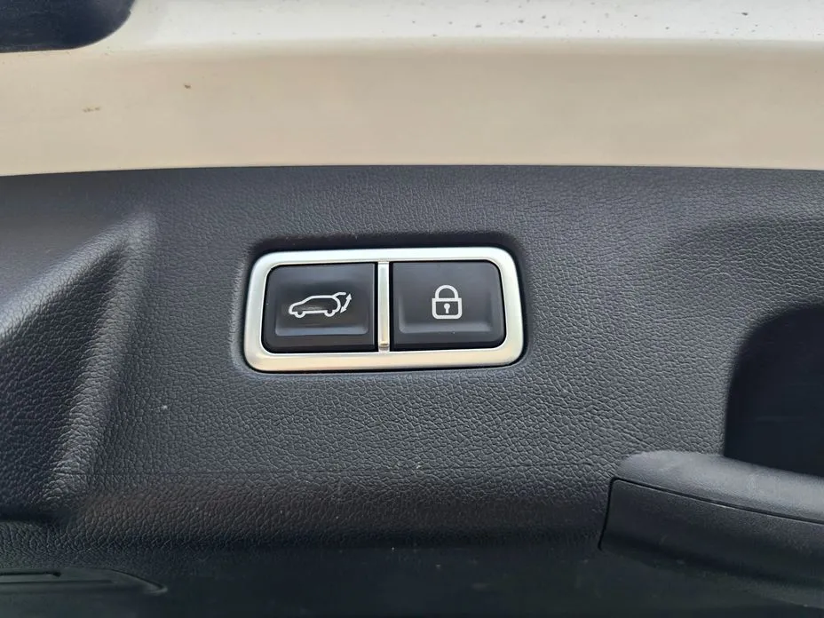 Kia Sorento — фото 5