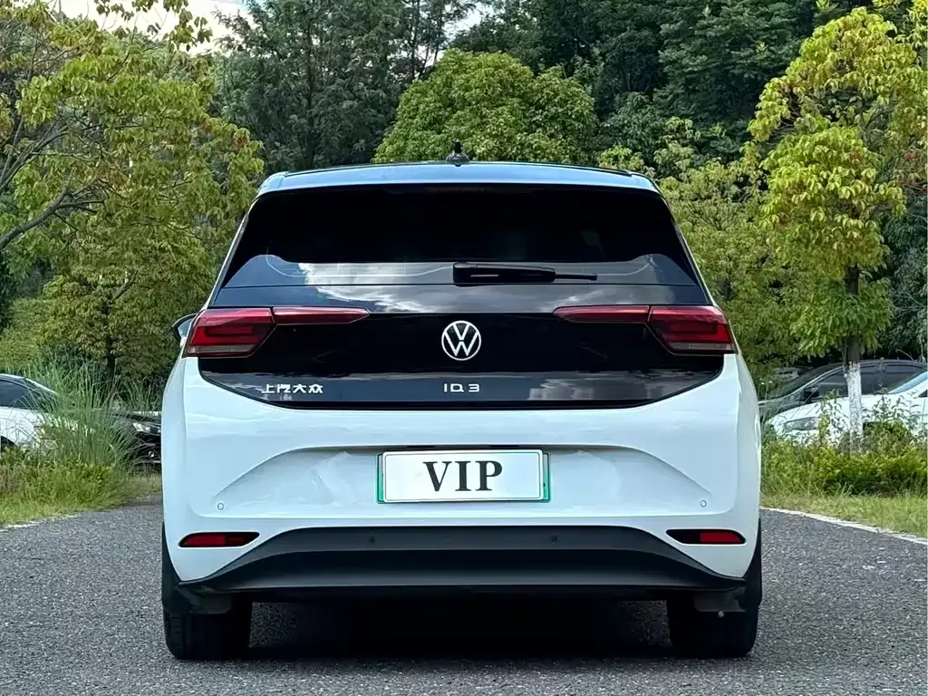Volkswagen ID.3 — фото 9