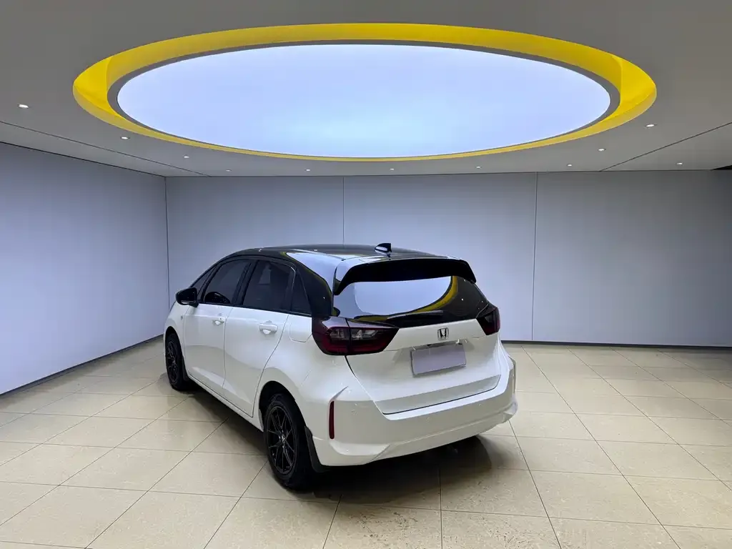 Honda Fit — фото 6