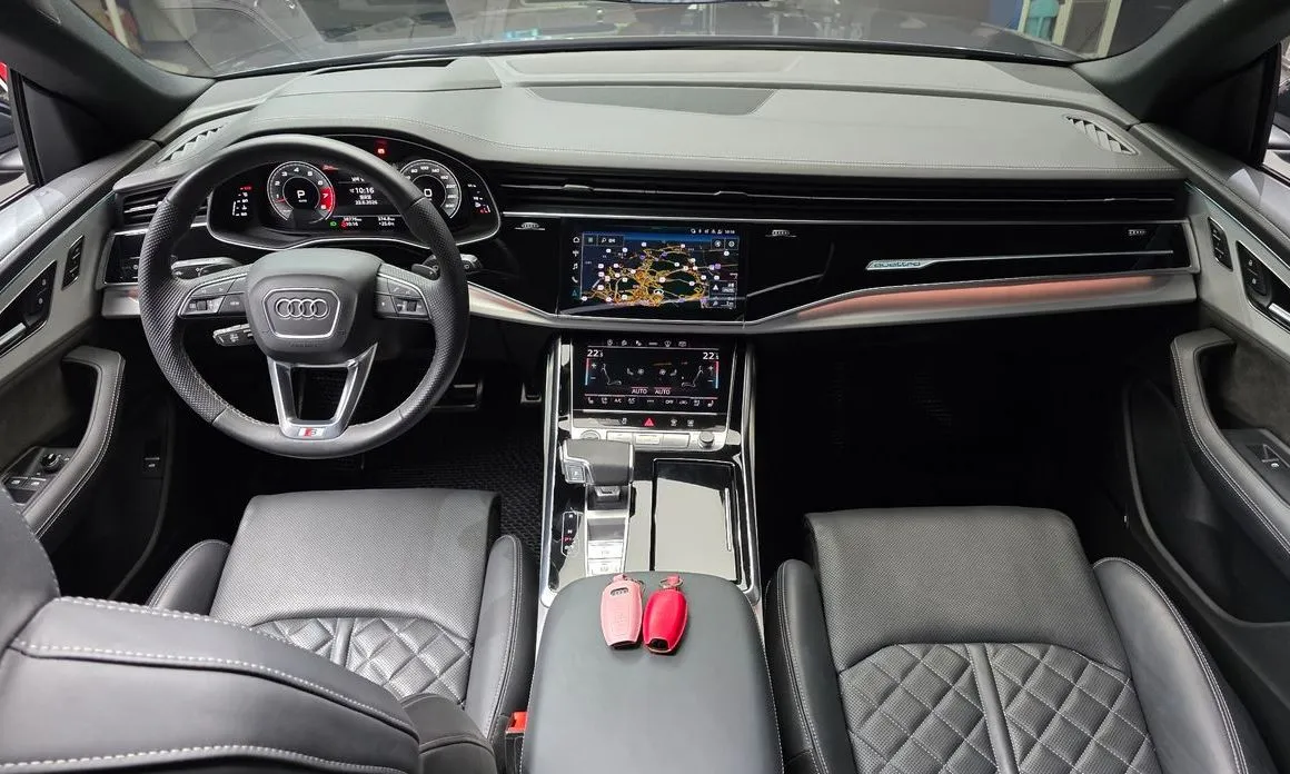 Audi Q8 — фото 10
