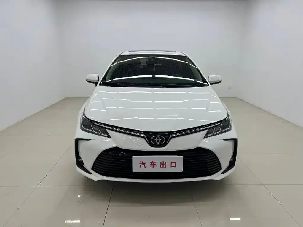 Toyota Corolla — фото 5