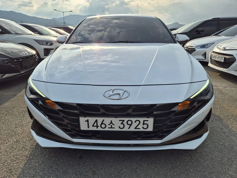 Hyundai AVANTE — фото 1