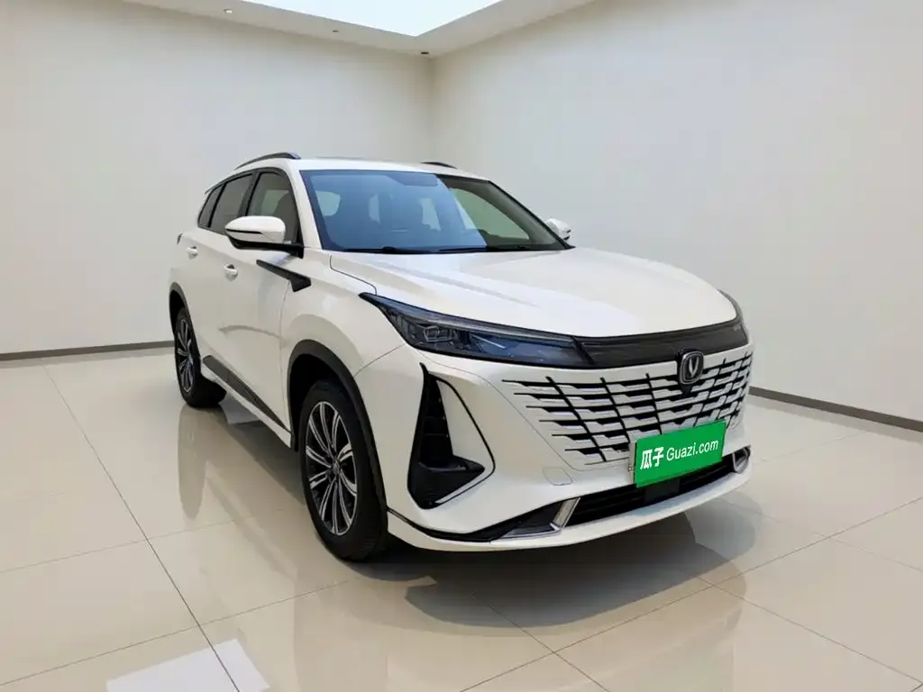 Changan CS75 PLUS — фото 8