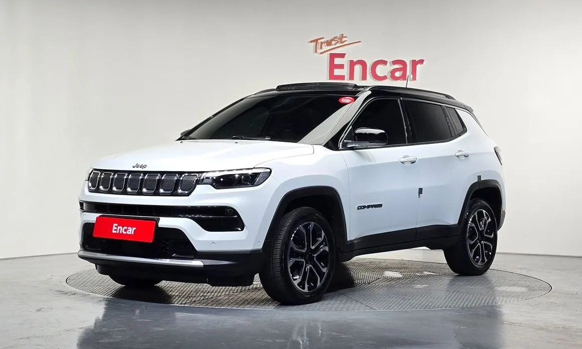 Jeep Compass — фото 1