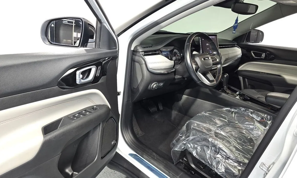 Jeep Compass — фото 10