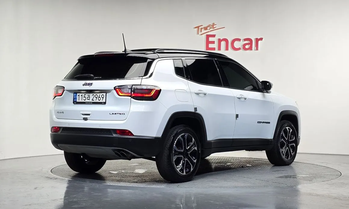 Jeep Compass — фото 5