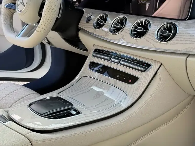 Mercedes-Benz E-Class (Import) — фото 4