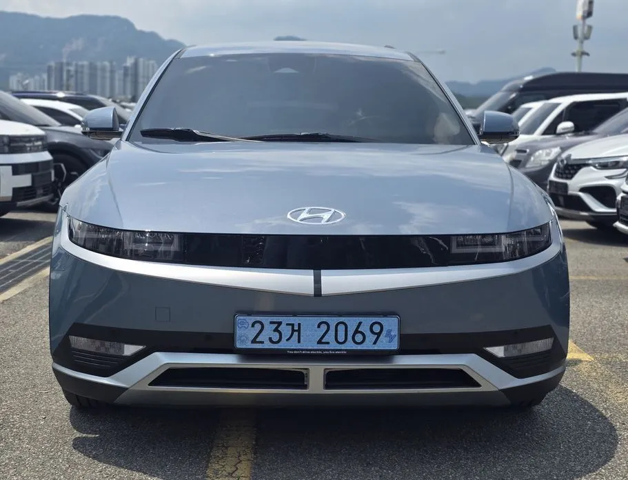 Hyundai Ioniq5 — фото 1
