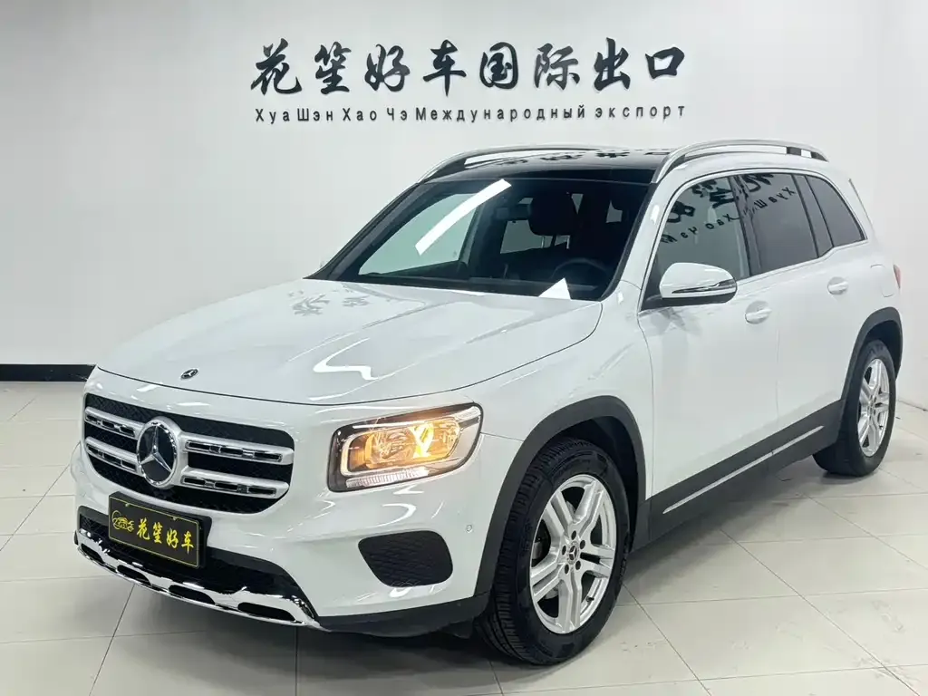 Mercedes-Benz GLB — фото 1
