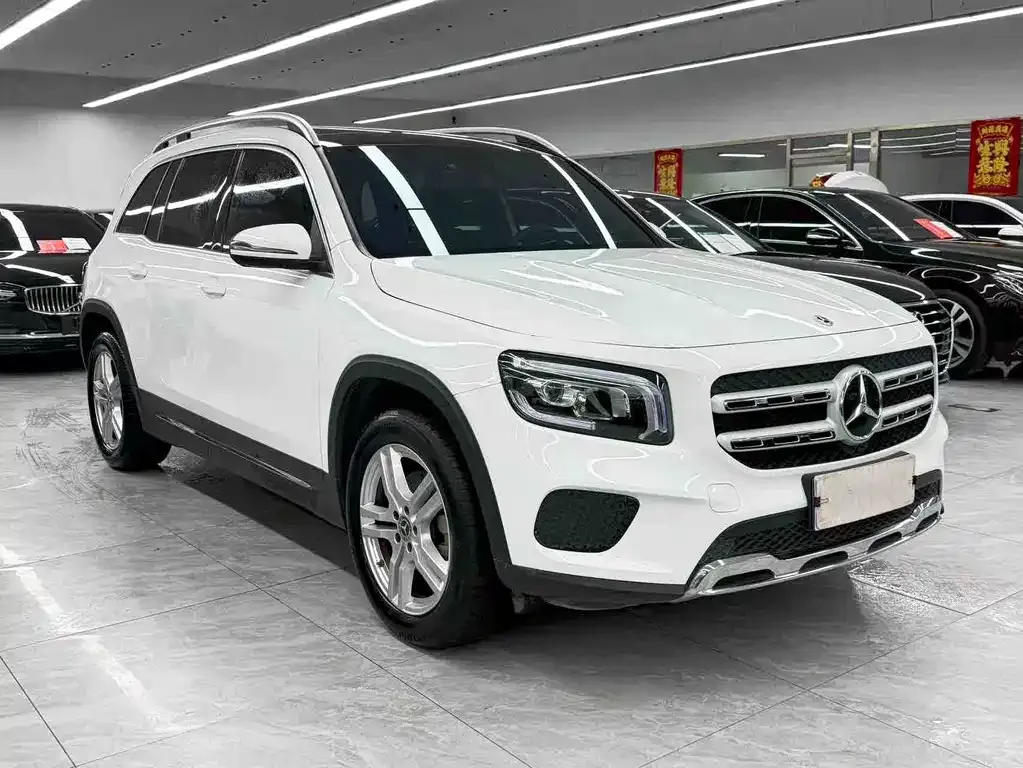 Mercedes-Benz GLB — фото 9
