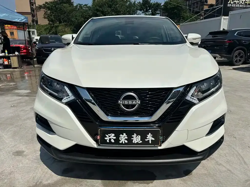 Nissan Qashqai — фото 4