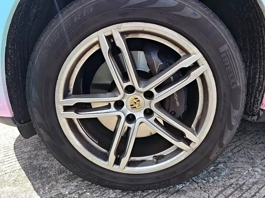 Porsche Macan — фото 10