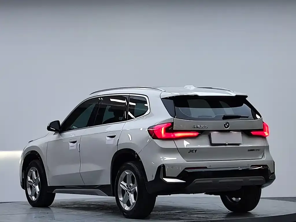 BMW X1 — фото 3