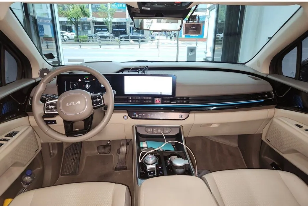 Kia Carnival — фото 10