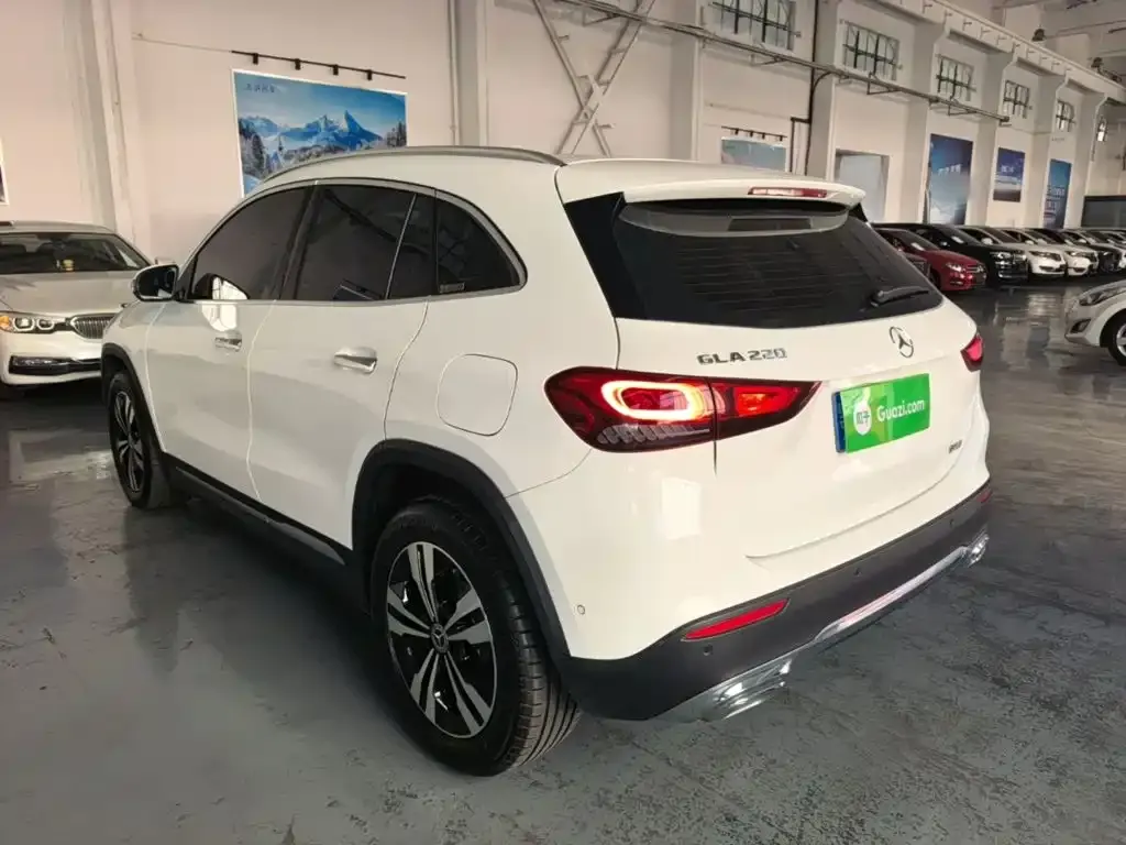 Mercedes-Benz GLA — фото 4