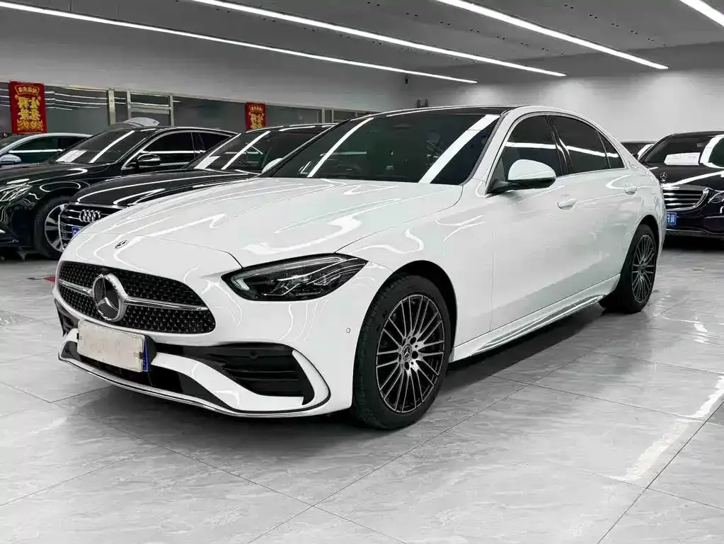 Mercedes-Benz C-Class — фото 1