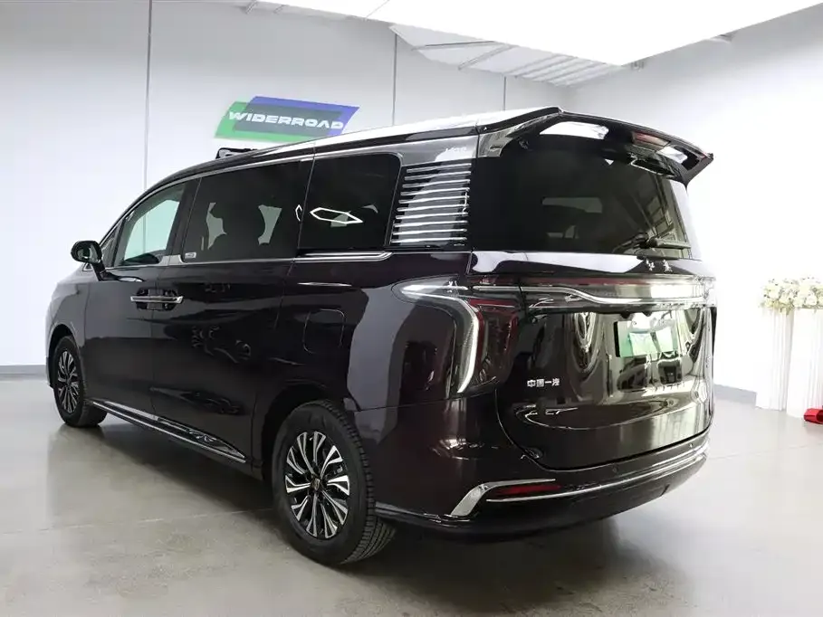 Hongqi HQ9 PHEV — фото 4