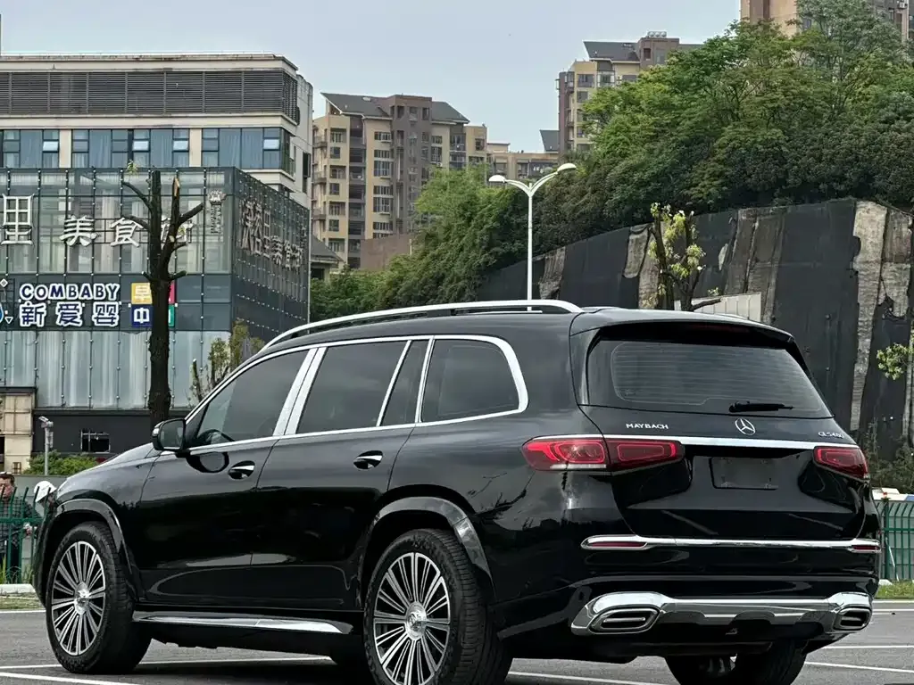 Mercedes-Benz GLS — фото 10