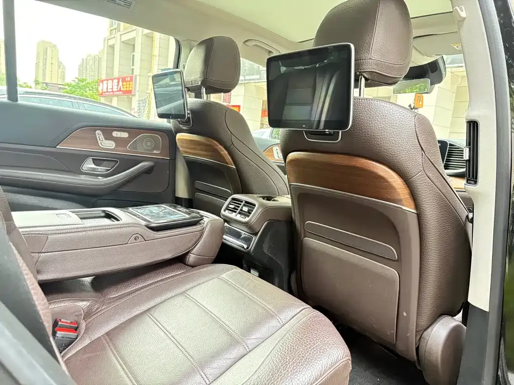 Mercedes-Benz GLS — фото 7