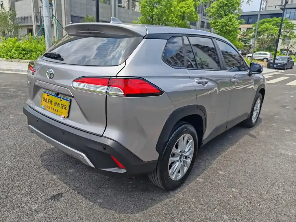 Toyota Corolla Cross — фото 4