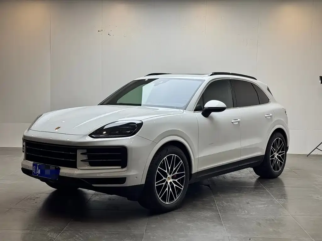 Porsche Cayenne — фото 1