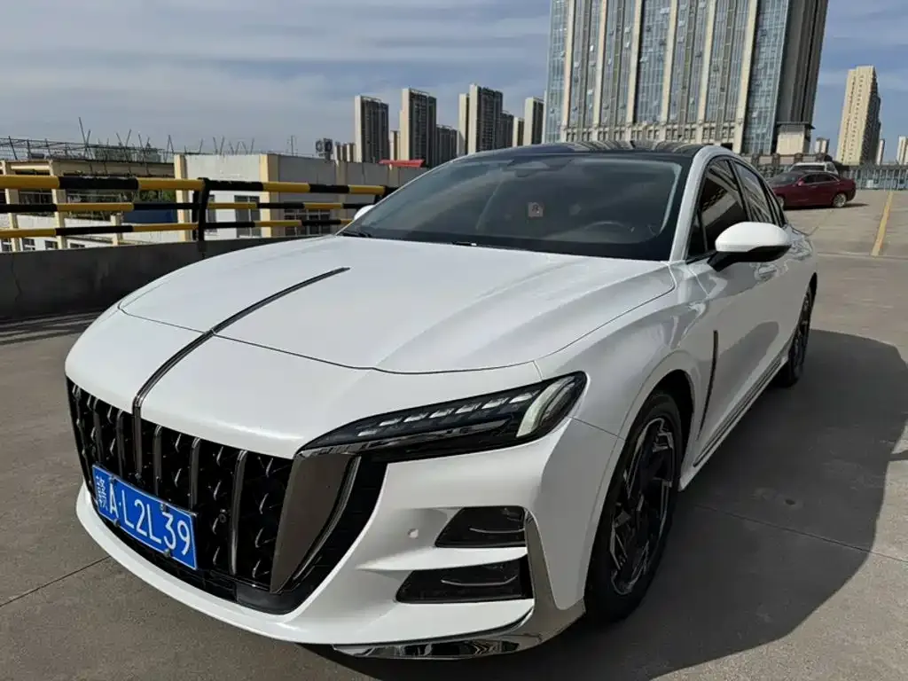 Hongqi H6 — фото 1
